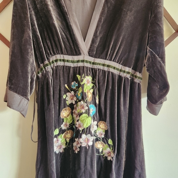 Johnny Was Mini Knee Length Elegant Dress Velour Velvet Silk Blend Gray Small S - Picture 2 of 13